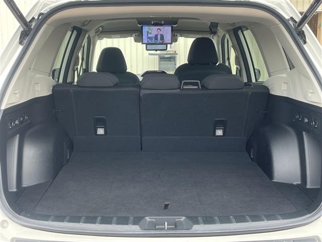 Subaru FORESTER 2019 7427588-6