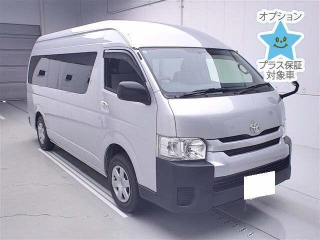 Toyota HIACE COMMUTER 2017 7428169-0