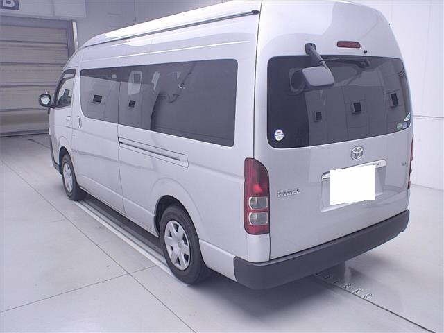 Toyota HIACE COMMUTER 2017 7428169-1