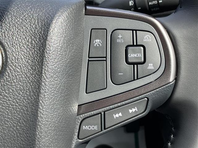 Toyota HIACE VAN 2026 7428948-9