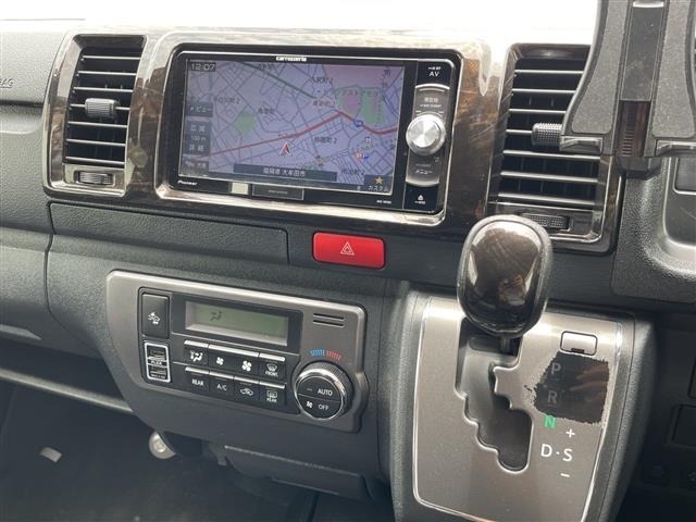Toyota HIACE VAN 2018 7428952-1