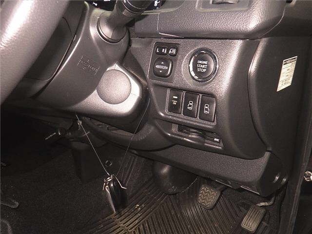 Toyota HIACE VAN 2015 7428991-8