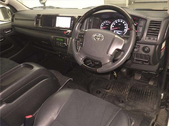 Toyota HIACE VAN 2018 7429007-3