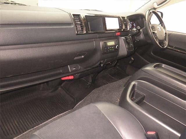 Toyota HIACE VAN 2018 7429007-4