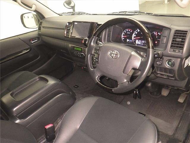 Toyota HIACE VAN 2015 7429010-3