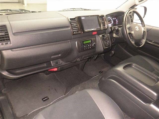 Toyota HIACE VAN 2015 7429010-4