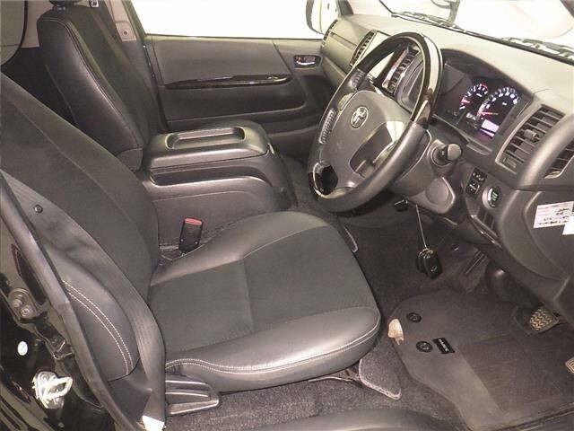 Toyota HIACE VAN 2015 7429010-5