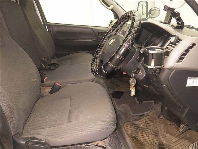 Toyota HIACE VAN 2013 7429017-5