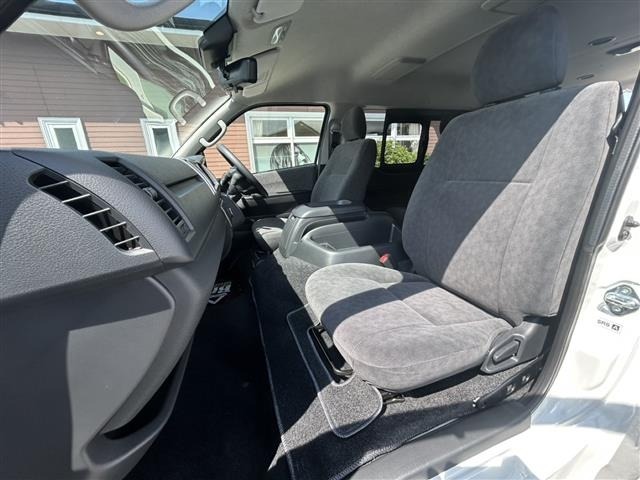 Toyota HIACE WAGON 2025 7429918-9