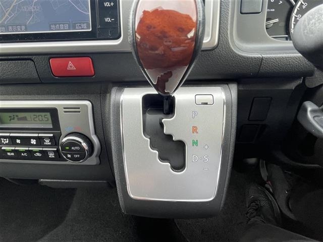 Toyota HIACE WAGON 2015 7429933-22