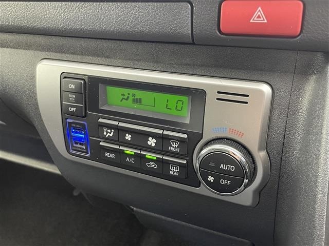 Toyota HIACE WAGON 2023 7429934-12