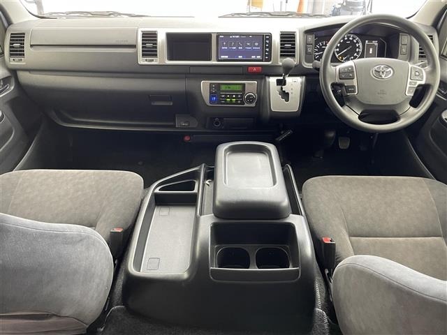 Toyota HIACE WAGON 2023 7429934-15