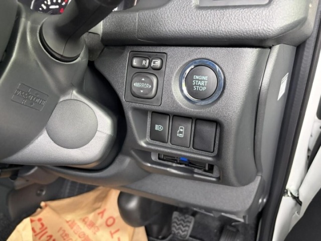 Toyota HIACE WAGON 2026 7429936-4