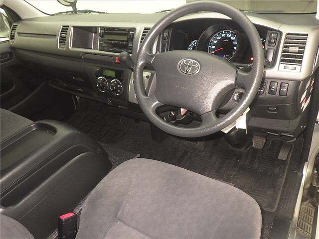 Toyota HIACE WAGON 2013 7429939-3