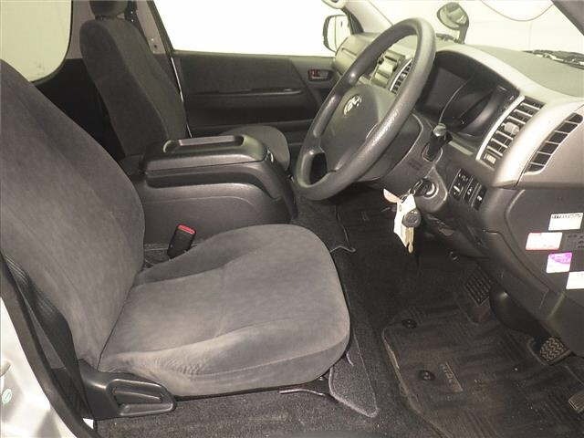 Toyota HIACE WAGON 2013 7429939-5