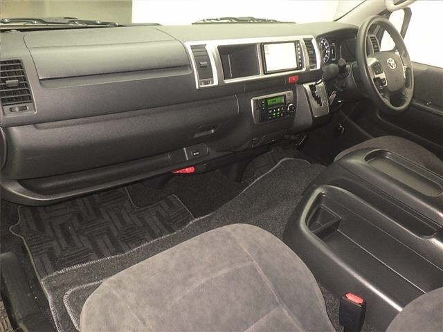 Toyota HIACE WAGON 2022 7429943-4