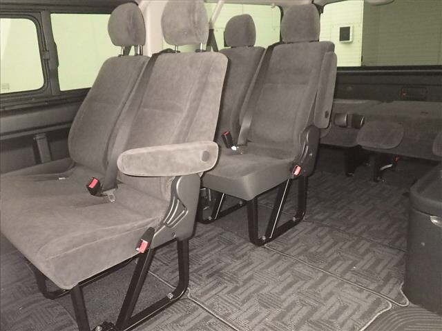 Toyota HIACE WAGON 2022 7429943-7