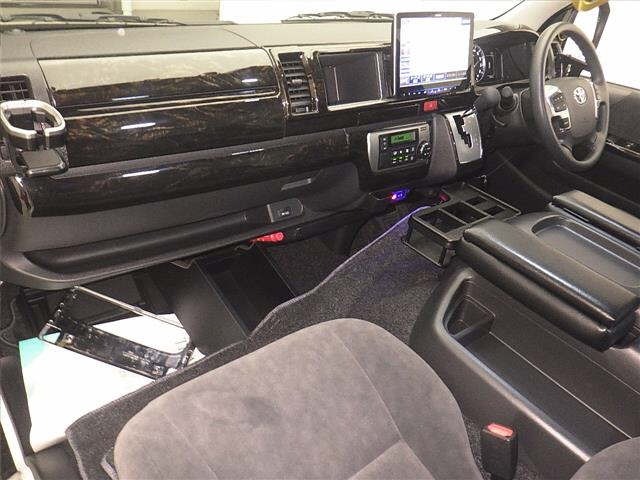 Toyota HIACE WAGON 2023 7429946-4