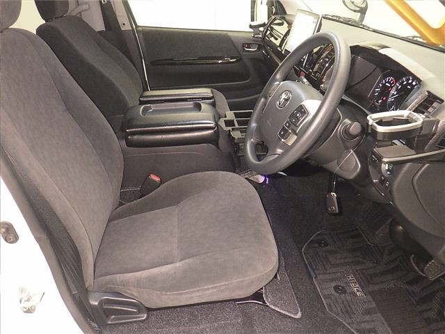 Toyota HIACE WAGON 2023 7429946-5