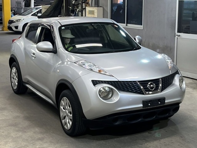 Nissan JUKE 2013 7428058-4