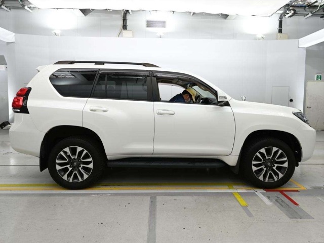Toyota LAND CRUISER PRADO 2021 7428423-3
