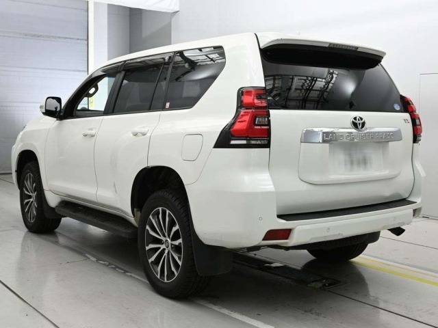 Toyota LAND CRUISER PRADO 2018 7428424-6