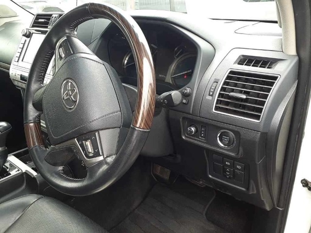 Toyota LAND CRUISER PRADO 2018 7428424-9