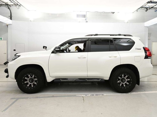 Toyota LAND CRUISER PRADO 2022 7428425-4