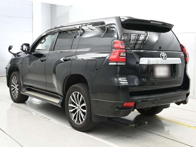 Toyota LAND CRUISER PRADO 2018 7428449-6