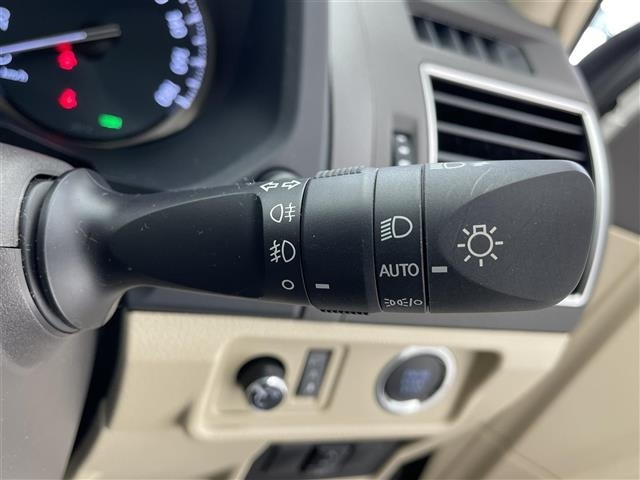 Toyota LAND CRUISER PRADO 2023 7428584-10
