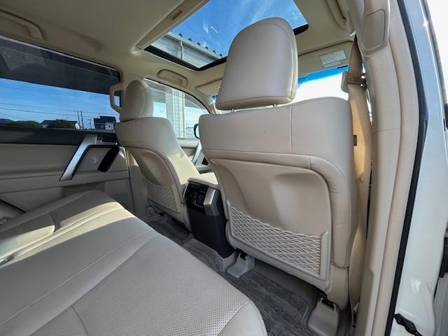 Toyota LAND CRUISER PRADO 2021 7428609-17