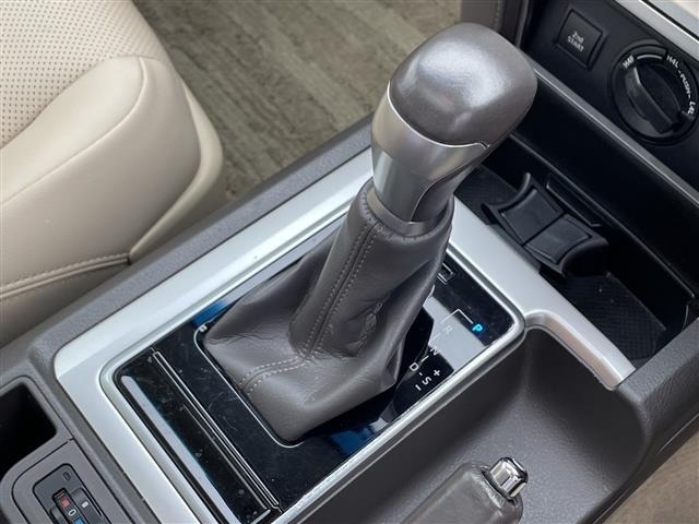 Toyota LAND CRUISER PRADO 2023 7428614-23