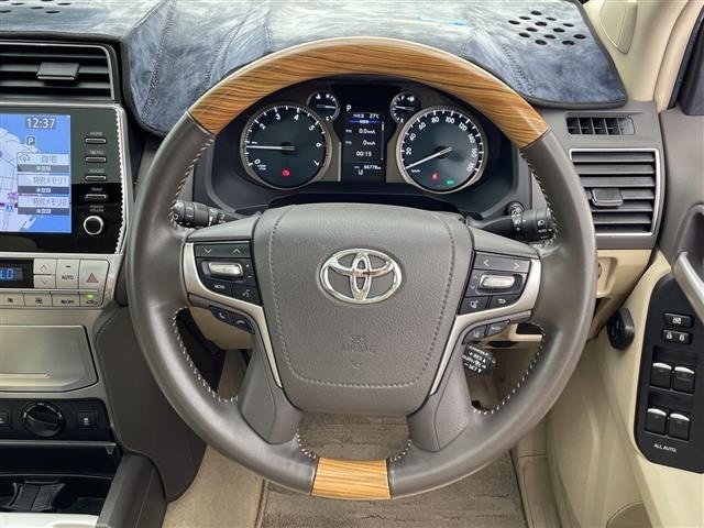 Toyota LAND CRUISER PRADO 2023 7428614-3