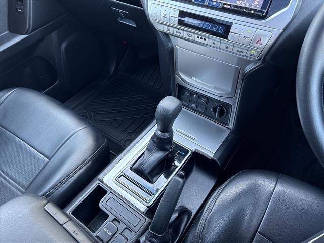 Toyota LAND CRUISER PRADO 2022 7428641-5