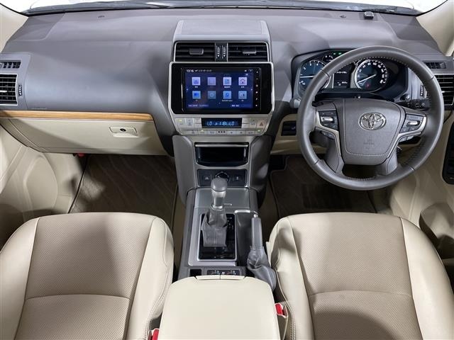 Toyota LAND CRUISER PRADO 2023 7428657-15