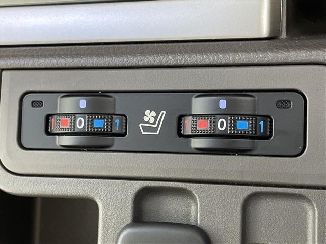 Toyota LAND CRUISER PRADO 2023 7428657-19