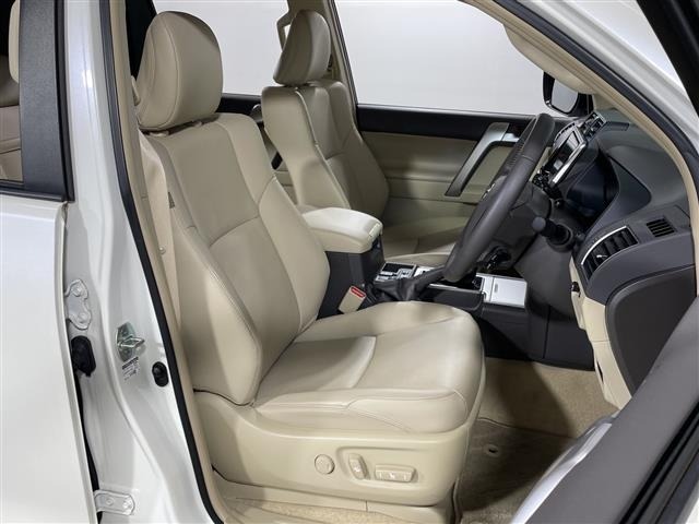 Toyota LAND CRUISER PRADO 2023 7428657-4