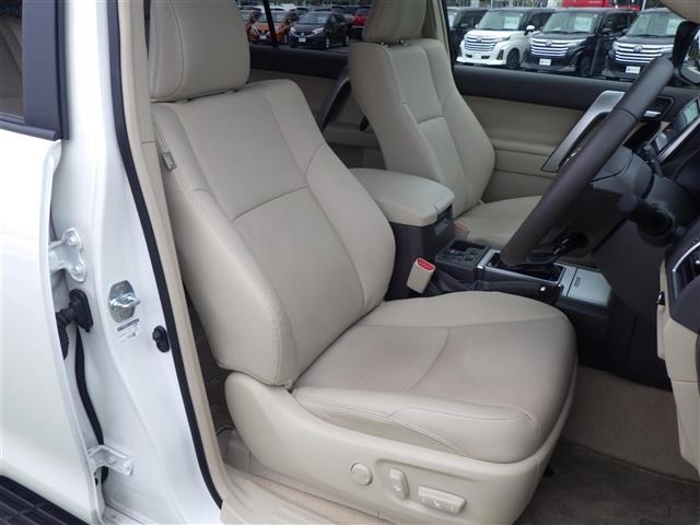 Toyota LAND CRUISER PRADO 2023 7428658-2