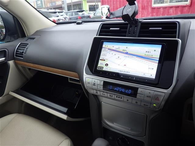 Toyota LAND CRUISER PRADO 2023 7428658-9