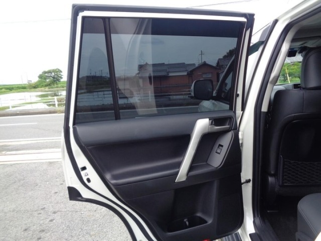 Toyota LAND CRUISER PRADO 2022 7428663-14