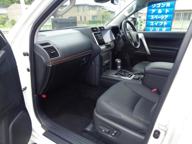 Toyota LAND CRUISER PRADO 2022 7428663-18