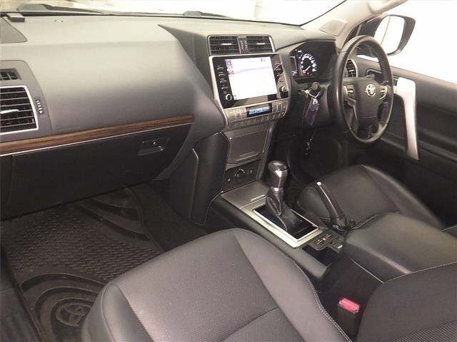 Toyota LAND CRUISER PRADO 2023 7428679-4