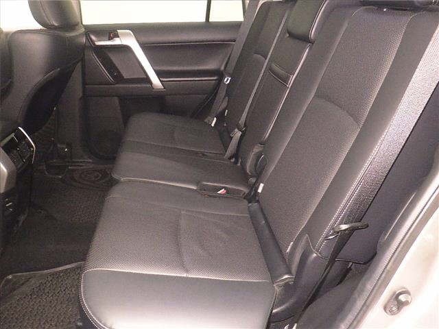Toyota LAND CRUISER PRADO 2023 7428679-7