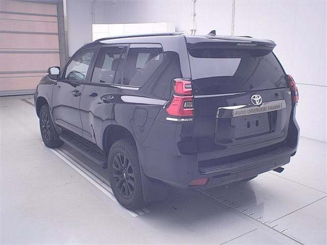 Toyota LAND CRUISER PRADO 2022 7428682-1