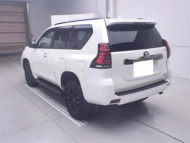 Toyota LAND CRUISER PRADO 2022 7428686-1
