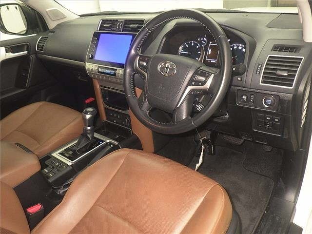 Toyota LAND CRUISER PRADO 2022 7428686-3