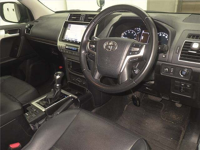 Toyota LAND CRUISER PRADO 2021 7428690-3