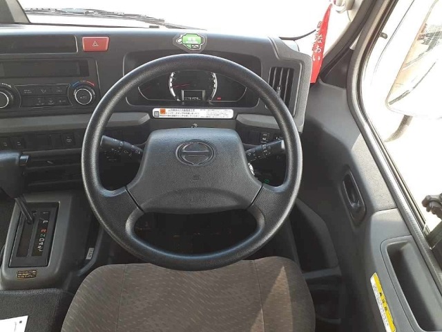 Hino LIESSE 2018 7422361-8
