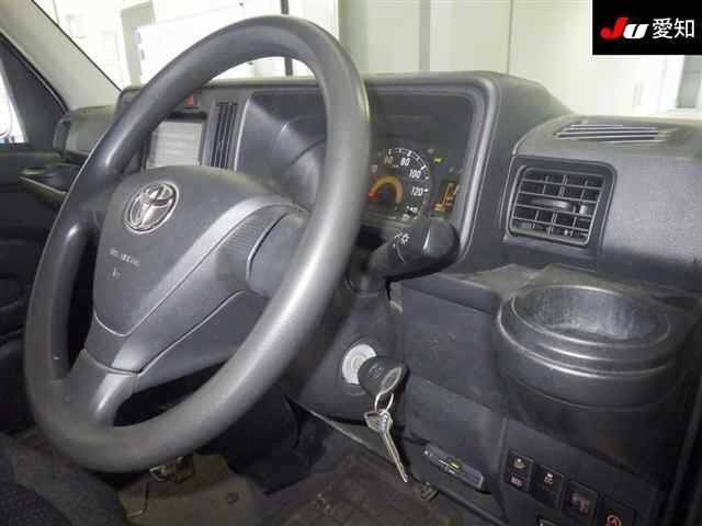 Toyota PIXIS VAN 2021 7429692-5