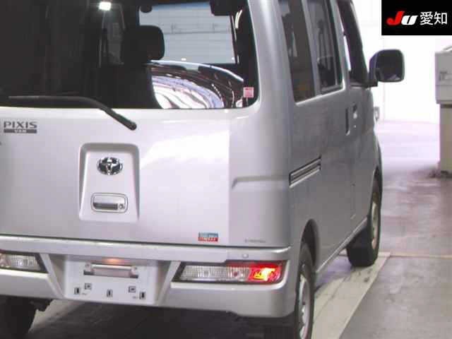 Toyota PIXIS VAN 2021 7429692-8